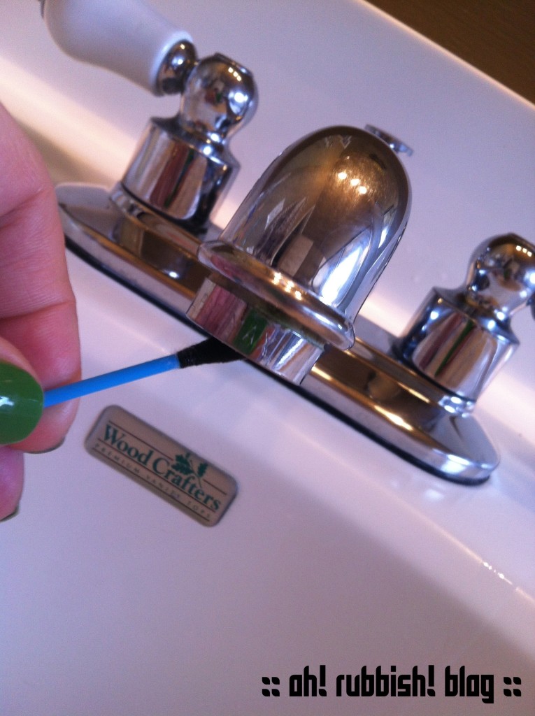 Green Water Trick --Leprechaun and Elf on the Shelf Mischief by oh! rubbish! blog